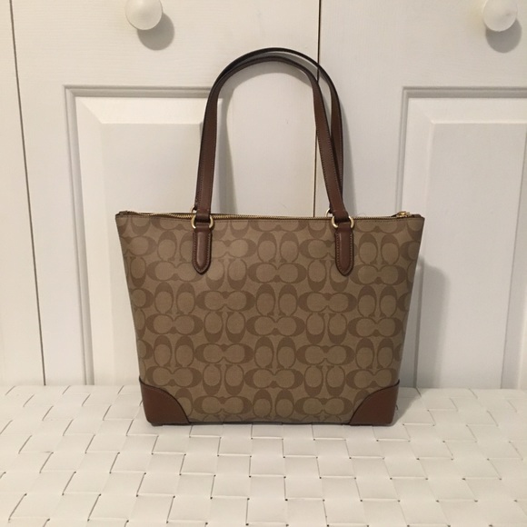 NWT coach signature zip Tote bag - Picture 3 of 6